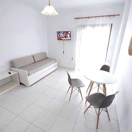 Captain Michalis Apartments Galatas  Exterior photo